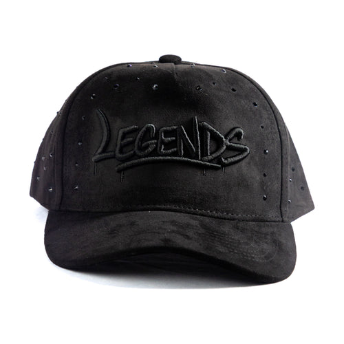 Gorra Legends Full Black - vista frontal con logo LEGENDS bordado 3D tono sobre tono