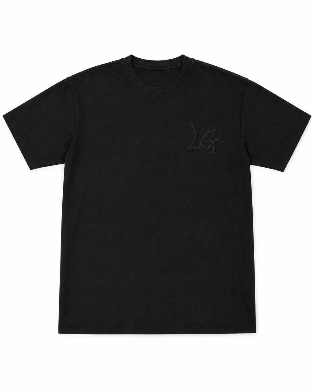 Playera Legends Black Edition - vista de frente, monograma LG bordado negro sobre negro